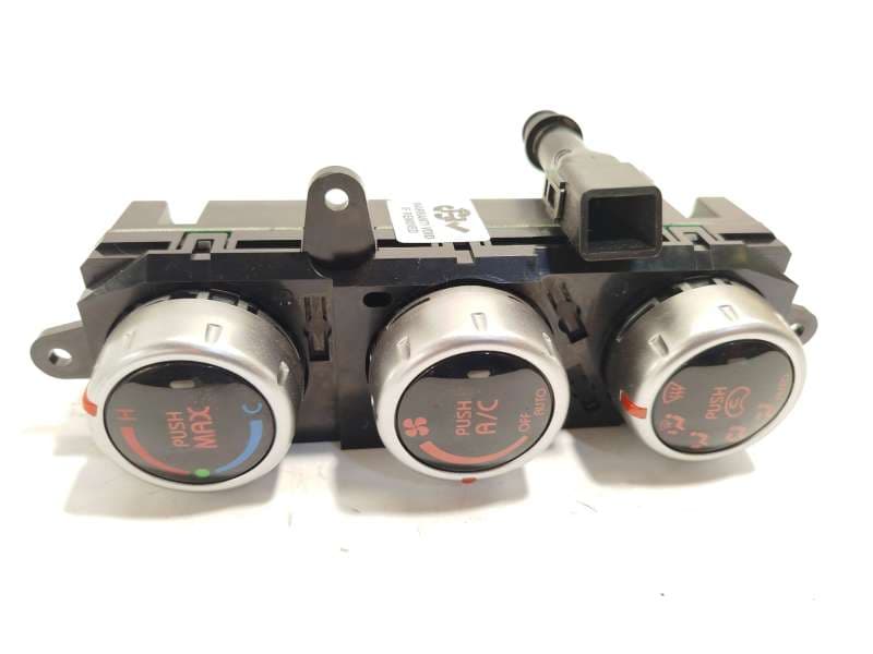 Recambio de mando calefaccion / aire acondicionado para peugeot ion electric referencia OEM IAM 7820A449 T1021481B - Blanco