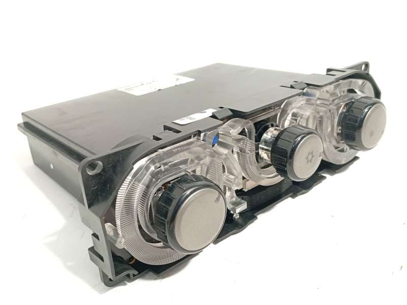 Recambio de mando climatizador para mitsubishi grandis (na_w) 2.0 di-d (na8w) referencia OEM IAM 7820A207 CAA502A050H