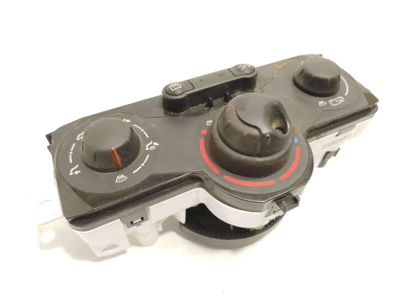 Recambio de mando calefaccion / aire acondicionado para nissan nv250 furgoneta (x61) dci 95 referencia OEM IAM 2751000Q0M - Blanco