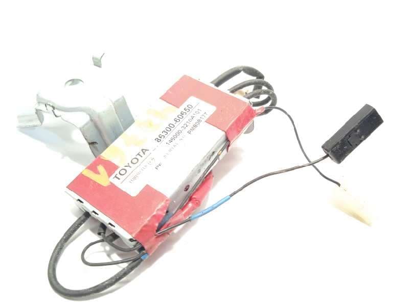 Recambio de antena para toyota land cruiser (j15) 2.8 cat referencia OEM IAM 8630060650 - Gris