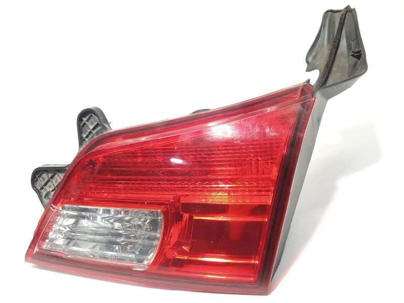 Recambio de piloto trasero derecho interior para subaru legacy kombi/outback b14 2.0 diesel cat referencia OEM IAM 84912AJ250 - Negro