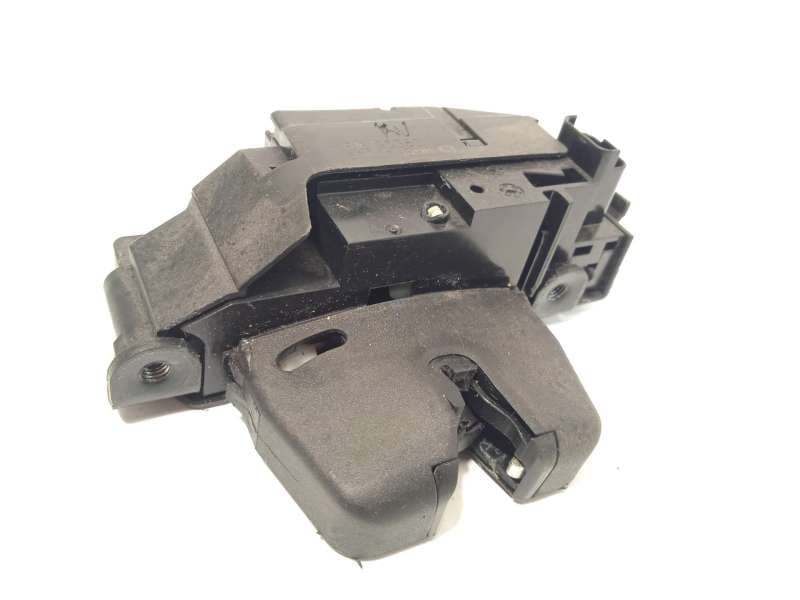 Recambio de cerradura maletero / porton para citroën c3 iii (sx) 1.2 puretech 82 referencia OEM IAM 9816195380