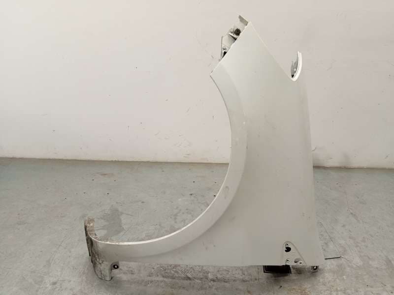 Recambio de aleta delantera izquierda para renault clio iii (br0/1, cr0/1) 1.2 16v (br02, br0j, br11, cr02, cr0j, cr11) referenc - Blanco