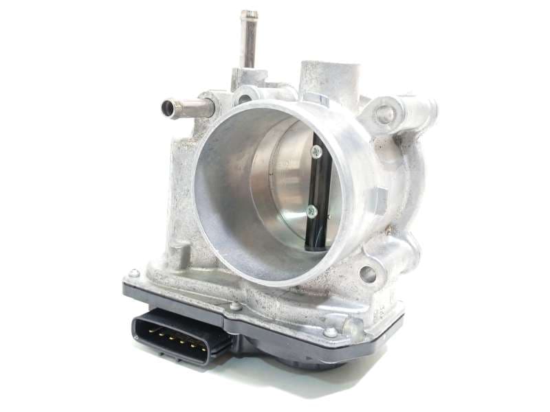 Recambio de caja mariposa para toyota corolla fastback (_e21_) 1.8 hybrid (zwe211) referencia OEM IAM 220300T110 - Plata