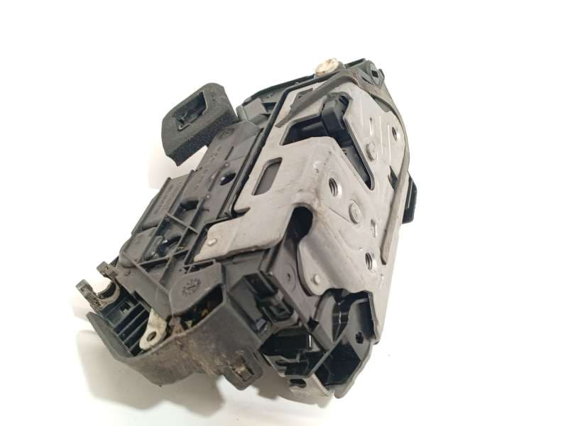 Recambio de cerradura puerta trasera derecha para volkswagen golf viii variant (cg5, db5) 1.0 tsi referencia OEM IAM 5TA839016Q