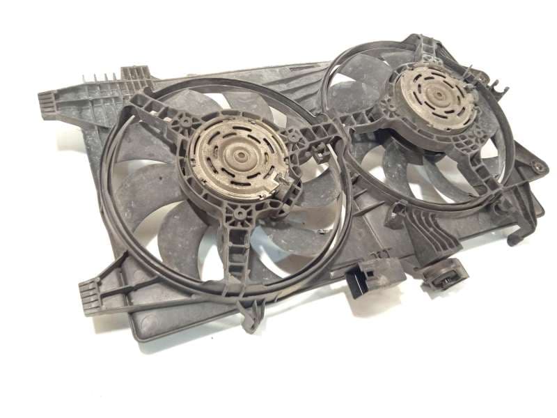 Recambio de electroventilador para lancia ypsilon (843_) 1.3 d multijet (843.axe11, 843.axe1a) referencia OEM IAM 51753623 - Plata