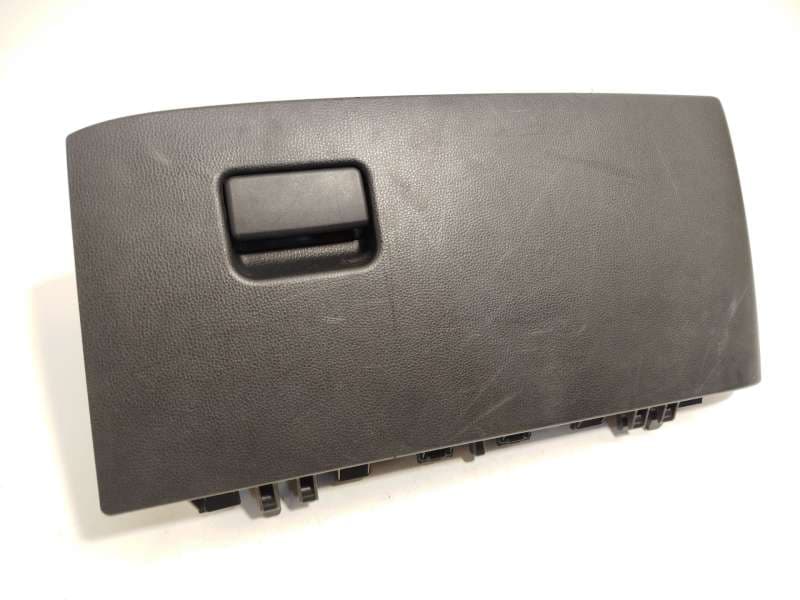 Recambio de guantera para toyota yaris cross (mxp_) 1.5 (mxpb10) referencia OEM IAM 55550K0030C0 - Blanco