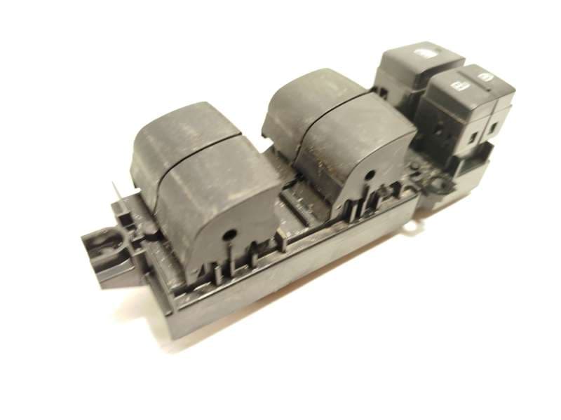 Recambio de mando elevalunas delantero izquierdo para toyota yaris cross (mxp_) 1.5 (mxpb10) referencia OEM IAM 840400D020 - Blanco