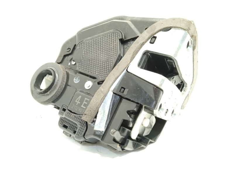 Recambio de cerradura puerta trasera derecha para lexus ct 200h referencia OEM IAM 6905033131 - Gris