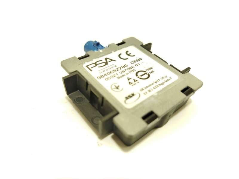 Recambio de antena para citroën c4 iii (ba_, bb_, bc_) 1.2 puretech 130 (bahnsa, bahnsb) referencia OEM IAM 9840652280 - Rojo