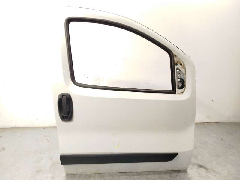 Recambio de puerta delantera derecha para citroën nemo furgoneta/monovolumen (aa_) 1.3 hdi 75 referencia OEM IAM 1636123880 - Blanco