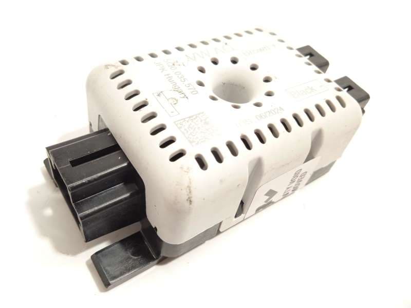 Recambio de modulo electronico para cupra formentor (km7, kmp) 1.4 e-hybrid referencia OEM IAM 5Q0035570 - Blanco
