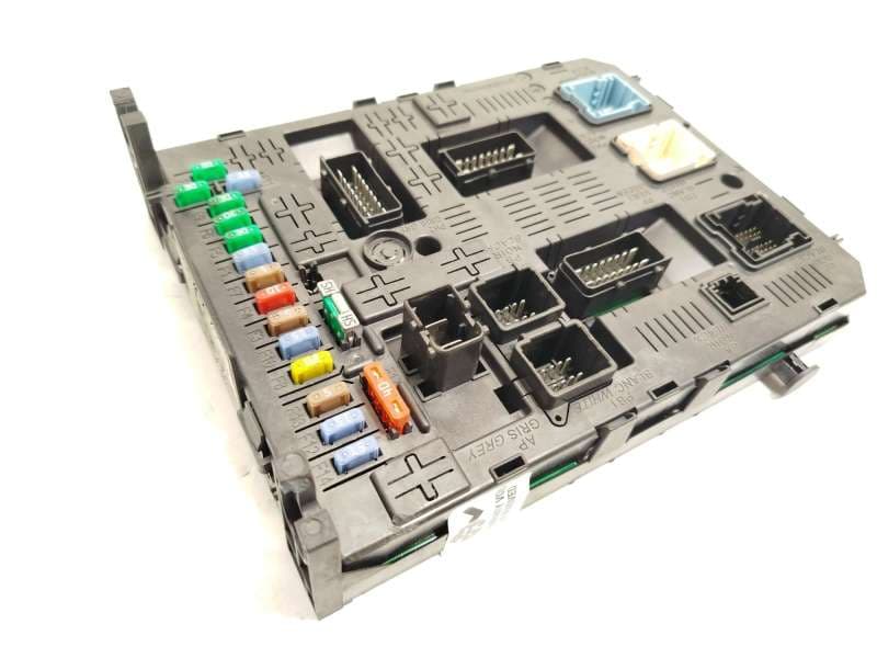 Recambio de caja reles / fusibles para peugeot 407 sw (6e_, 6d_) 2.0 hdi 135 referencia OEM IAM 9664059080 657064 - Gris