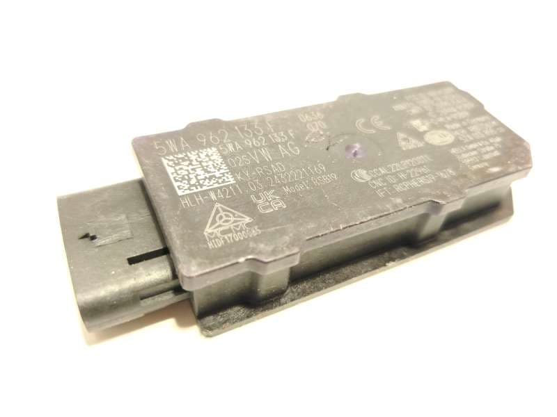 Recambio de antena para cupra leon (kl1, ku1, kug) 1.5 etsi referencia OEM IAM 5WA962133F - Negro