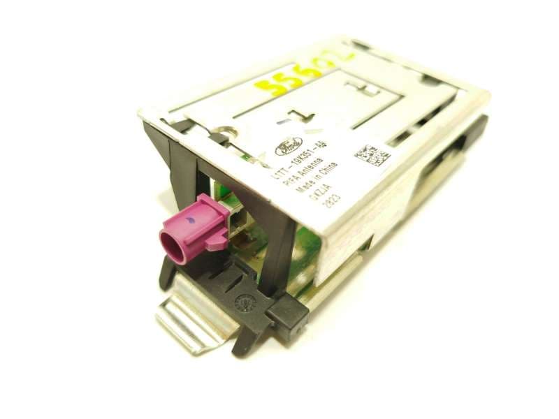 Recambio de antena para ford puma (j2k, cf7) 1.0 ecoboost referencia OEM IAM L1TT19K351AA 2412932 - Rojo