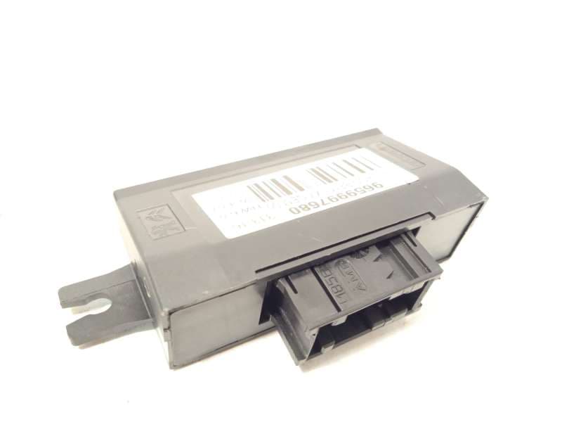 Recambio de modulo electronico para ds ds 4 / ds 4 crossback (nx_) 1.2 thp 130 (nxhnym) referencia OEM IAM 9659997680 - Gris
