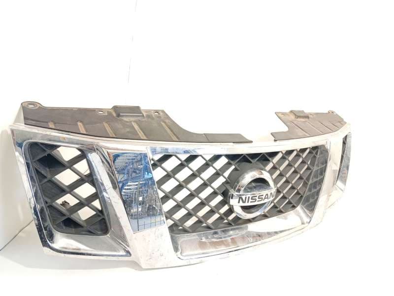 Recambio de rejilla delantera para nissan pathfinder iii (r51) 2.5 dci 4wd referencia OEM IAM 623105X00A 623105X00C