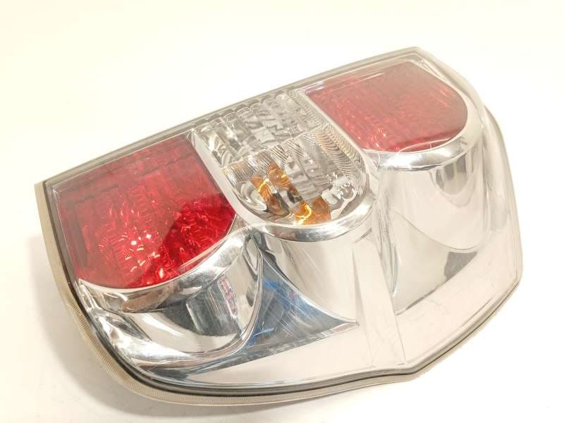 Recambio de piloto trasero derecho para suzuki grand vitara ii (jt, te, td) 1.9 ddis a las 4 ruedas (jt419, td44, jb419wd, jb419
