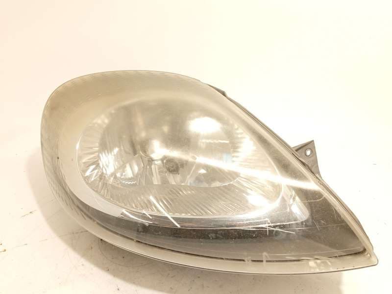 Recambio de faro derecho para opel vivaro a furgoneta (x83) 1.9 dti (f7) referencia OEM IAM 91165720 7700311372 89308700 - Blanco