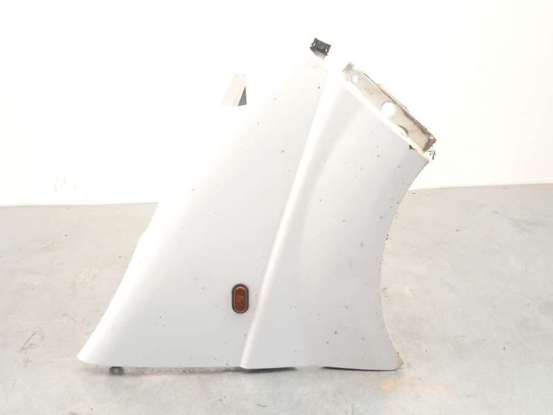 Recambio de aleta delantera derecha para opel vivaro a furgoneta (x83) 1.9 dti (f7) referencia OEM IAM 93188421 - Blanco