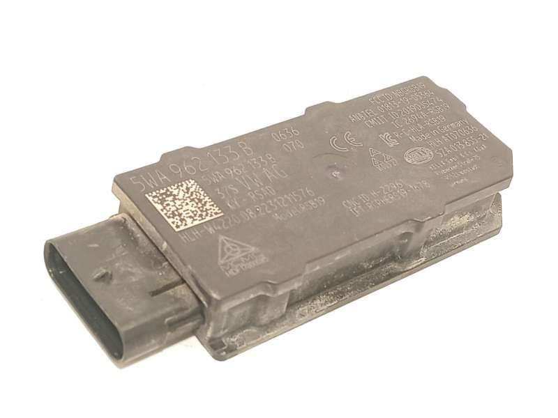 Recambio de modulo electronico para cupra formentor (km7, kmp) 2.0 tdi 4drive referencia OEM IAM 5WA962133B - Blanco