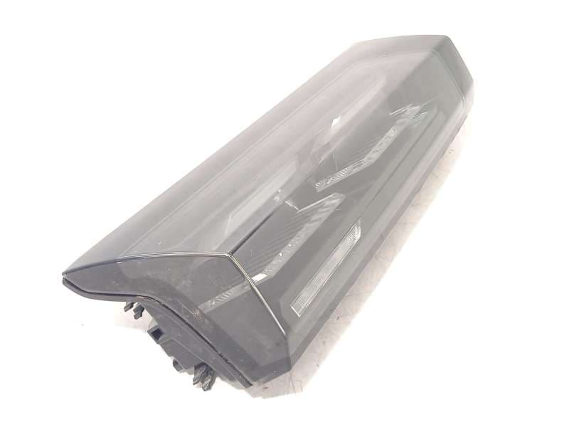 Recambio de piloto trasero izquierdo interior para peugeot 2008 ii (ud_, us_, uy_, uj_, ur_, uc_) 1.2 puretech 100 referencia OE - Blanco