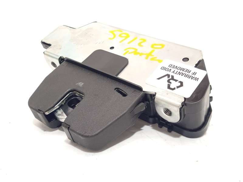 Recambio de cerradura maletero / porton para peugeot 2008 ii (ud_, us_, uy_, uj_, ur_, uc_) 1.2 puretech 100 referencia OEM IAM