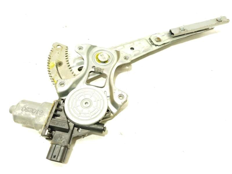 Recambio de elevalunas trasero derecho para mitsubishi outlander iii (gg_w, gf_w, zj, zl, zk) 2.0 (gf7w) referencia OEM IAM 5743 - Blanco