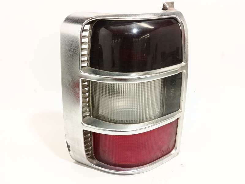 Recambio de piloto trasero izquierdo para mitsubishi montero (v3_w, v2_w, v4_w, v5_w) 2.8 td (v46w, v26w) referencia OEM IAM M