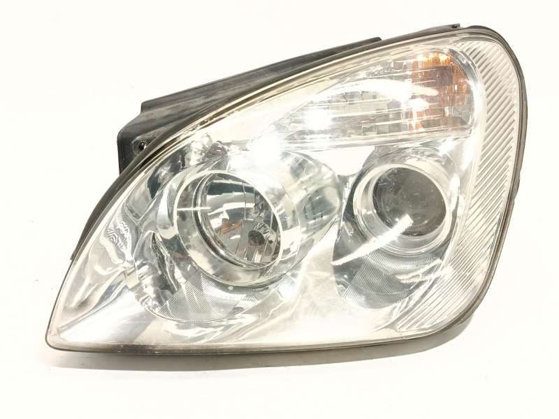 Recambio de faro izquierdo para kia carens iii monospace (un) 2.0 crdi 140 referencia OEM IAM 921011D020 - Negro