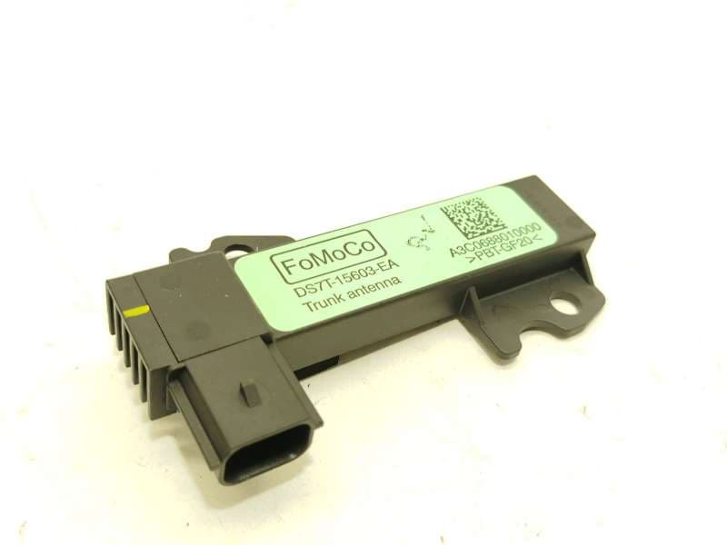 Recambio de antena para ford kuga iii (dfk) 2.5 fhev referencia OEM IAM DS7T15603EA 2532404 A2C80045200 - Verde