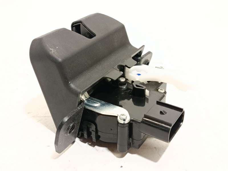 Recambio de cerradura maletero / porton para hyundai tucson (tl, tle) 1.7 crdi referencia OEM IAM 81230D3000