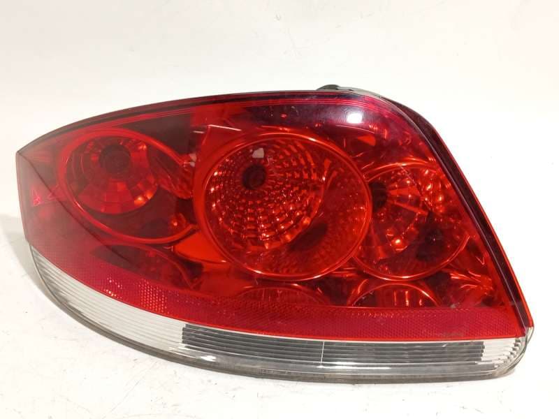 Recambio de piloto trasero izquierdo para fiat linea (323_, 110_) 1.4 referencia OEM IAM 51753758