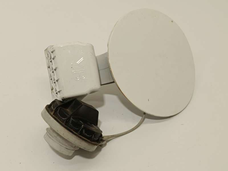 Recambio de tapa exterior combustible para kia rio iv (yb, sc, fb) 1.2 cvvt referencia OEM IAM 69510H8000 - Blanco