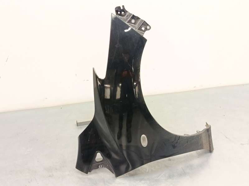 Recambio de aleta delantera derecha para mazda 2 (de_, dh_) 1.3 (de3fs) referencia OEM IAM D65152111B - Negro