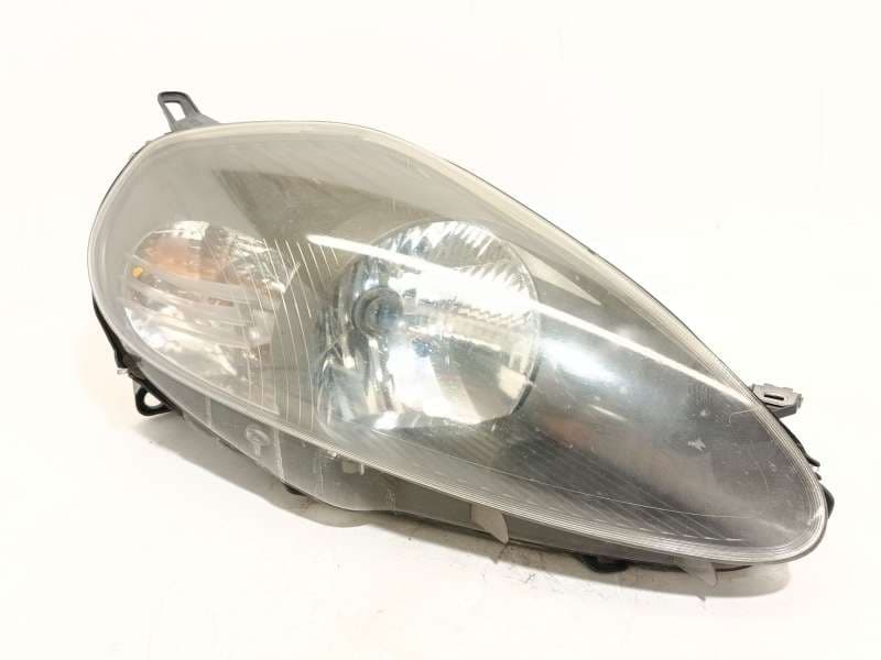 Recambio de faro derecho para fiat grande punto (199_) 1.4 16v (199bxg1b, 199axg1b) referencia OEM IAM 51833189 - Blanco