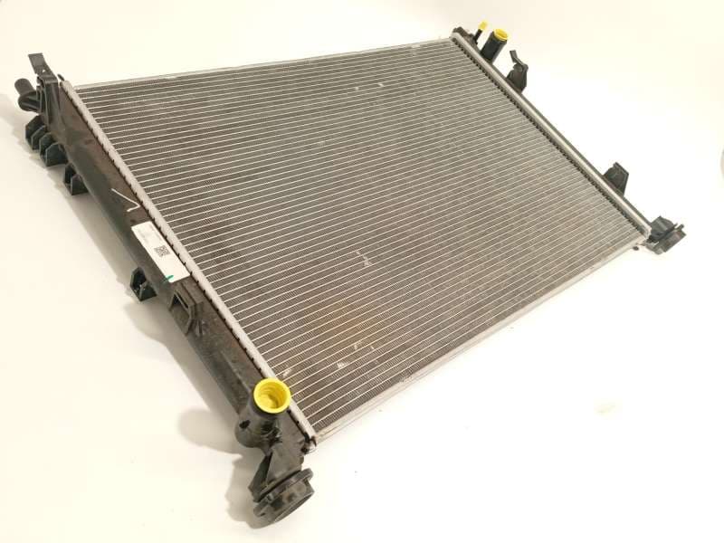 Recambio de radiador agua para byd dolphin surf referencia OEM IAM EQEAU1300030 1466286400 - Verde
